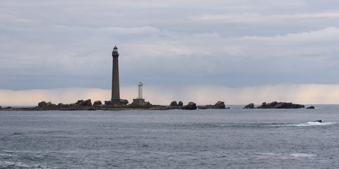phare de ile vierge vor Regenwolken 