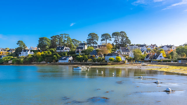 Brittany, Ile aux Moines island in the Morbihan gulf, the typical harbor and village, low tide 