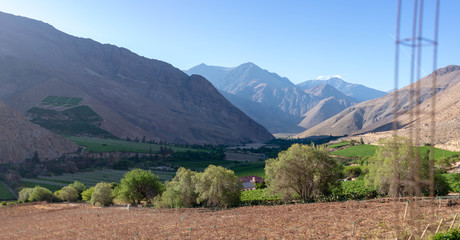 Naklejka premium Elqui Valley at noon