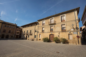 Fototapeta na wymiar Medieval Streets of Olite village in Navarre province, Spain