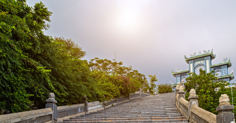 Linh Ung Pagoda Da Nang dragon sculpture on the roof