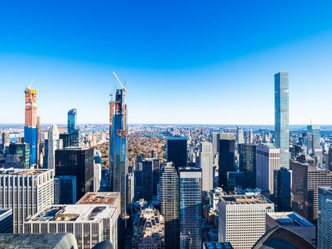 ニューヨーク　セントラルパークとマンハッタンの摩天楼