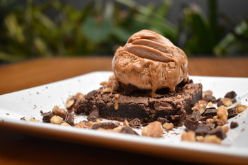 Brownie with ice cream