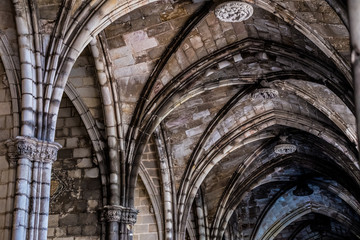 Plafond en voutes dans le cloitre de la cathédrale Sainte Croix, Barcelone