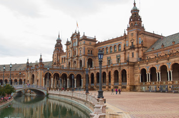 Obraz premium Wide-angle view of Plaza de Espana in Seville