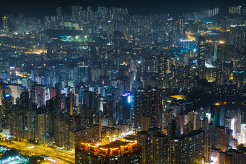 Fototapeta na wymiar 香港 九龍半島夜景 スカイ100（環球貿易広場）から