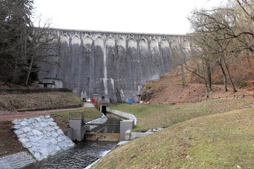 BARRAGE DU CHARTRAIN - RENAISON - ROANNAIS - LOIRE - RHONE ALPES - FRANCE
