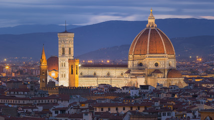 Fototapeta na wymiar Florence Duomo after sunset