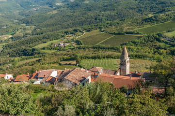 Unterstadt von Motovun in Kroatien