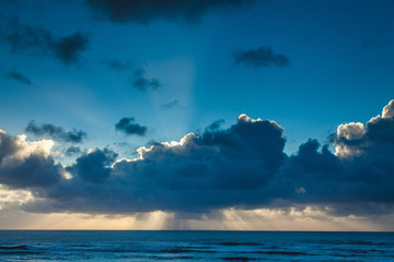 Fototapeta na wymiar view on the atlantic ocean at the sunset