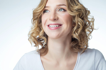 Naklejka premium Woman with braces