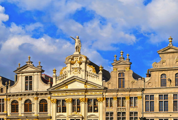 Fototapeta na wymiar Panorama of the traditional historical buildings and Houses on the Grand Place in Brussel, Belgium 