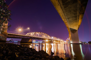 Fototapeta na wymiar Bridge in a night city