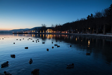 Obraz premium Weihnachtsstimmung am Wörthersee