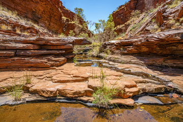 hiking down in weano gorge in karijini national park, western australia 61