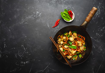 Stir fry chicken with vegetables