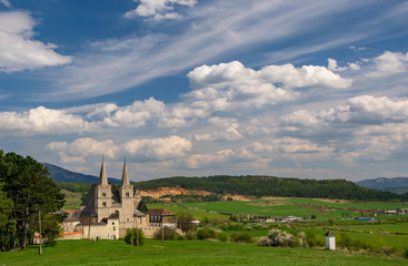 Fototapeta na wymiar Scenic rural landscape with St. Martin's Cathedral in Spisska Kapitula, Slovakia