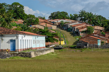 Obraz premium Traditional portuguese colonial architecture in Alcantara, Brazil