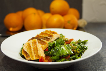 Lachs mit Salat
