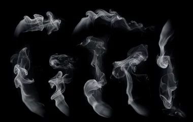 Poster Mist of rook set geïsoleerd op zwarte achtergrond. Witte bewolking, mist of smog achtergrond. © Tryfonov