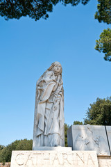 Fototapeta premium Statue de la moniale Catharina à Rome