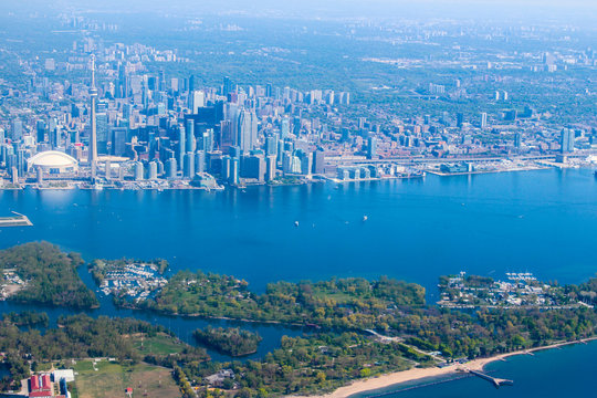 Toronto Islands, Lake, And City