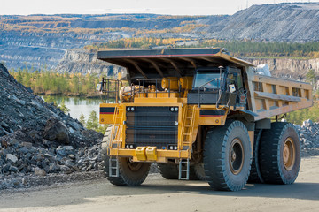 Obraz premium truck on the road