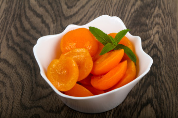 Canned apricots