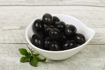 Black olives in the bowl