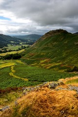 Naklejka premium nad Grassmere przebijało się słońce