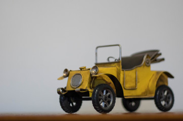 carro brinquedo vintage