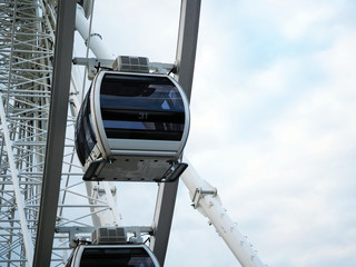 Ferris wheel  trolley like London eye