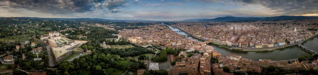 Fototapeta na wymiar Florence city skyline panorama - Florence - Italy