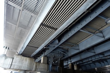 道路・橋・インフラの裏面