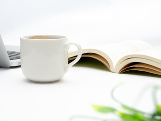 コーヒー　読書　コンピュータ