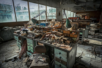 .disorder in the workplace in the factory thrown at the Soviet Union times