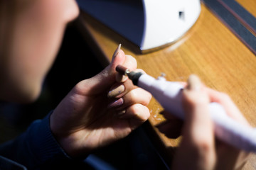 kosmetyki kosmetyczka malowanie paznokci lakiery hybrydy pilniczek