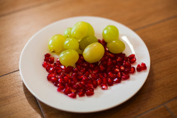 Grapes and pomegranate seeds