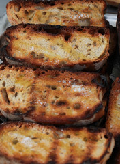 Pane bruscato alla brace