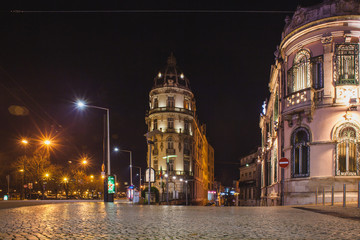 Fototapeta na wymiar beautiful old building in the night in europe
