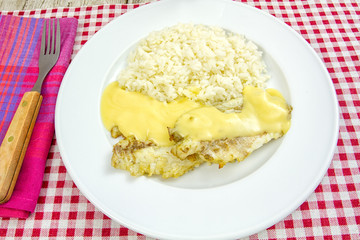 filet de poisson, sauce beurre blanc et riz