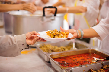 Distribute free food to the poor - share food for the hungry