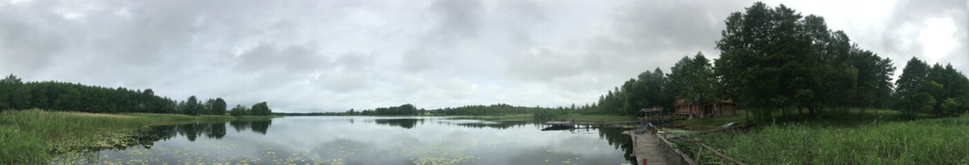 Fototapeta na wymiar panorama of lake