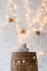 Obraz premium old wooden barrel with vintage decoration and a heart 