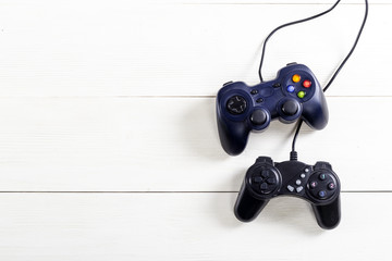 Retro computer gaming controllers. © Alex Ishchenko