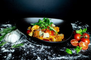 Tagliatelle Pasta mit Shrimps, Italienisches Restaurant