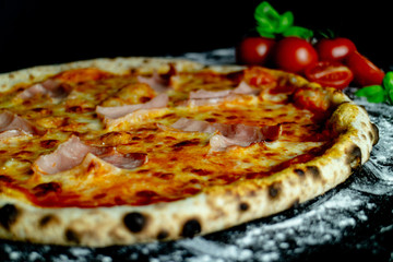 Pizza Schinken, Pizzeria Restaurant