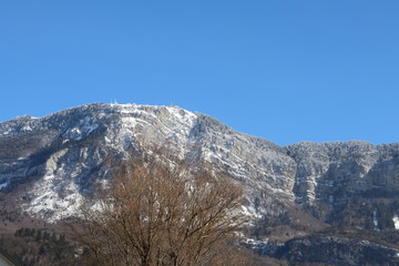 MONTAGNE - LE MONT REVARD SOUS LA NEIGE - MASSIF DES BAUGES - SAVOIE