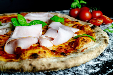 Pizza Schinken, Pizzeria Restaurant