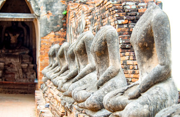 Fototapeta na wymiar Wat Chaiwatthanaram Temple in Ayutthaya, Thailand